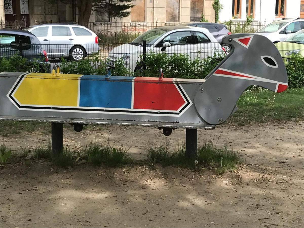Gemuetliche Pomologische Gartenstrasse *